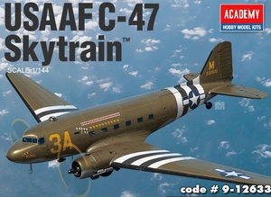1/144 USAAF C-47 Skytrain - 9-12633-model-kits-Hobbycorner