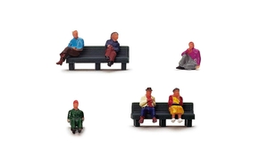 Sitting People - R 7119-trains-Hobbycorner