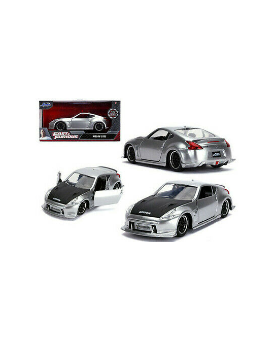 1/32 Nissan 370Z Silver with Black Hood - 31852