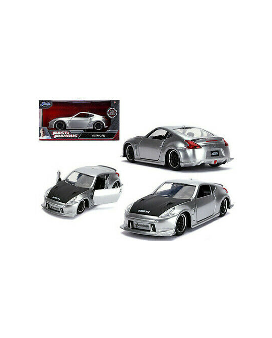 1/32 Nissan 370Z Silver with Black Hood - 31852