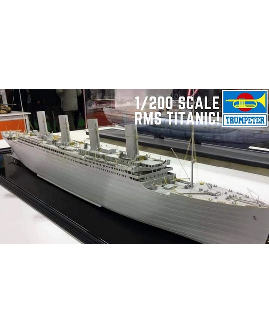 1/200 Titanic Model Kit - With LED