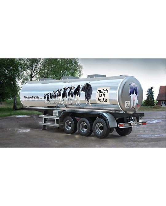 1/24 Milk Tanker "We Are Family" - 1-3911