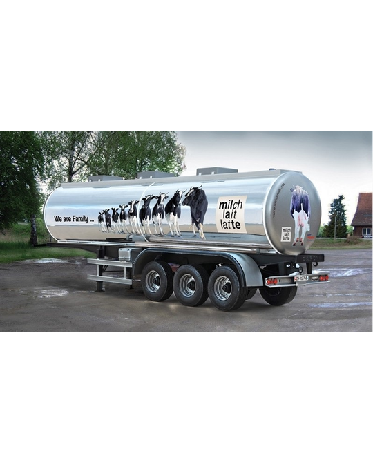 1/24 Milk Tanker "We Are Family" - 1-3911