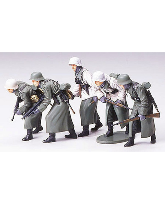 1/35 German Assault Infantry (Winter) - 35256
