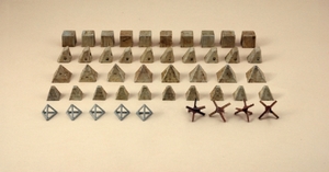 1- 72 ANTI TANK OBSTACLES -  Jan- 47-model-kits-Hobbycorner